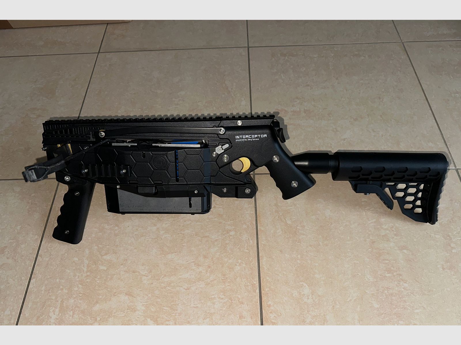 Mey Interceptor Armbrust