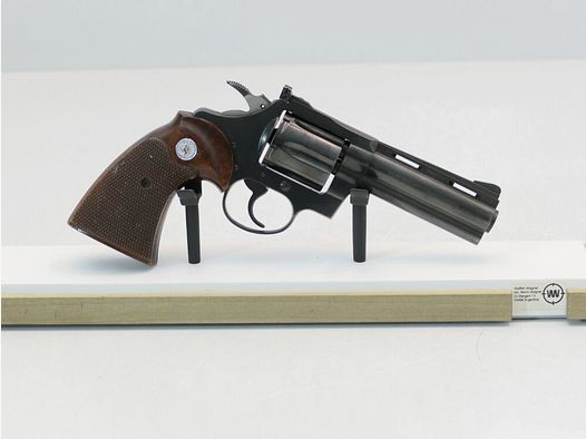 Colt Diamondback