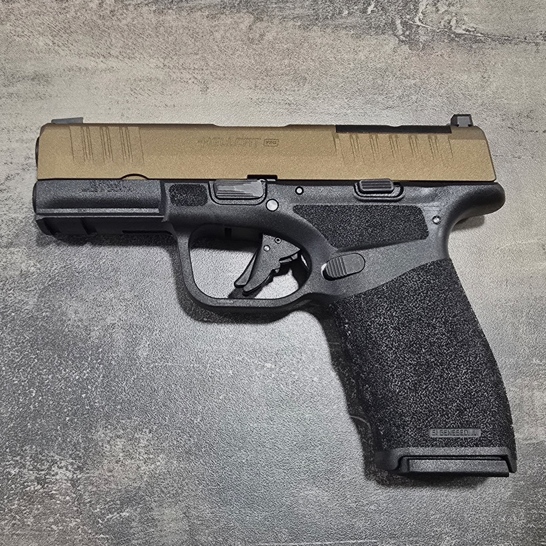 Springfield Hellcat PRO Burnt Bronze cal. 9×19