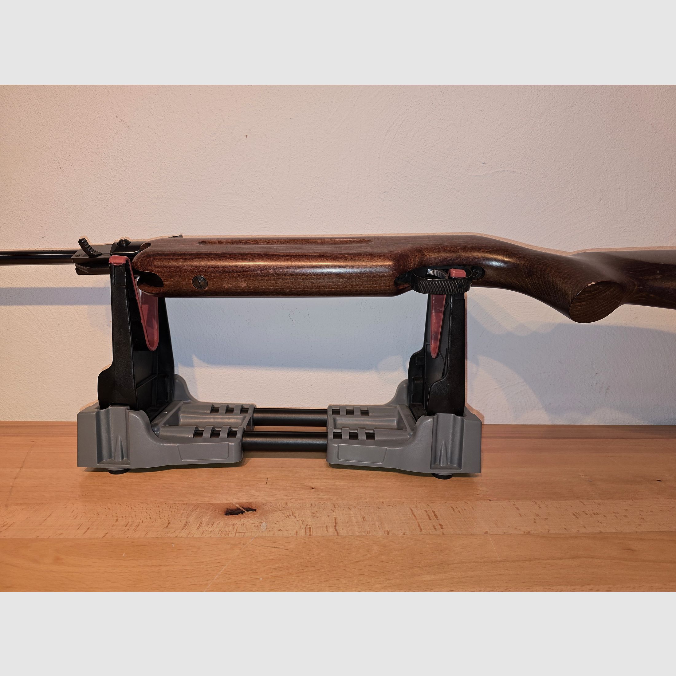 Air rifle Weihrauch HW 35 with open sights in caliber 4.5 mm