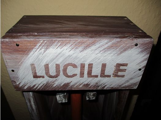 Il bastone da baseball Lucille di Negan di The Walking Dead in scatola di legno
