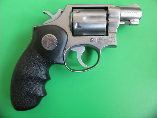 Smith&Wesson Mod. 64, .38 Special, 2" bieg, stal nierdzewna, HOGUE-Monogrip, Fangschuß   #91