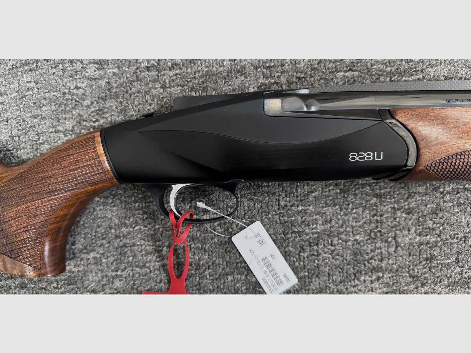 Benelli 828U Black 12/76 - LL71cm - Nieuwe wapen!