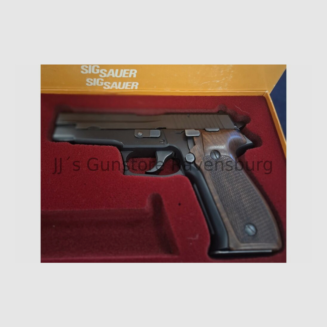 SIG Sauer P226 9mm Luger