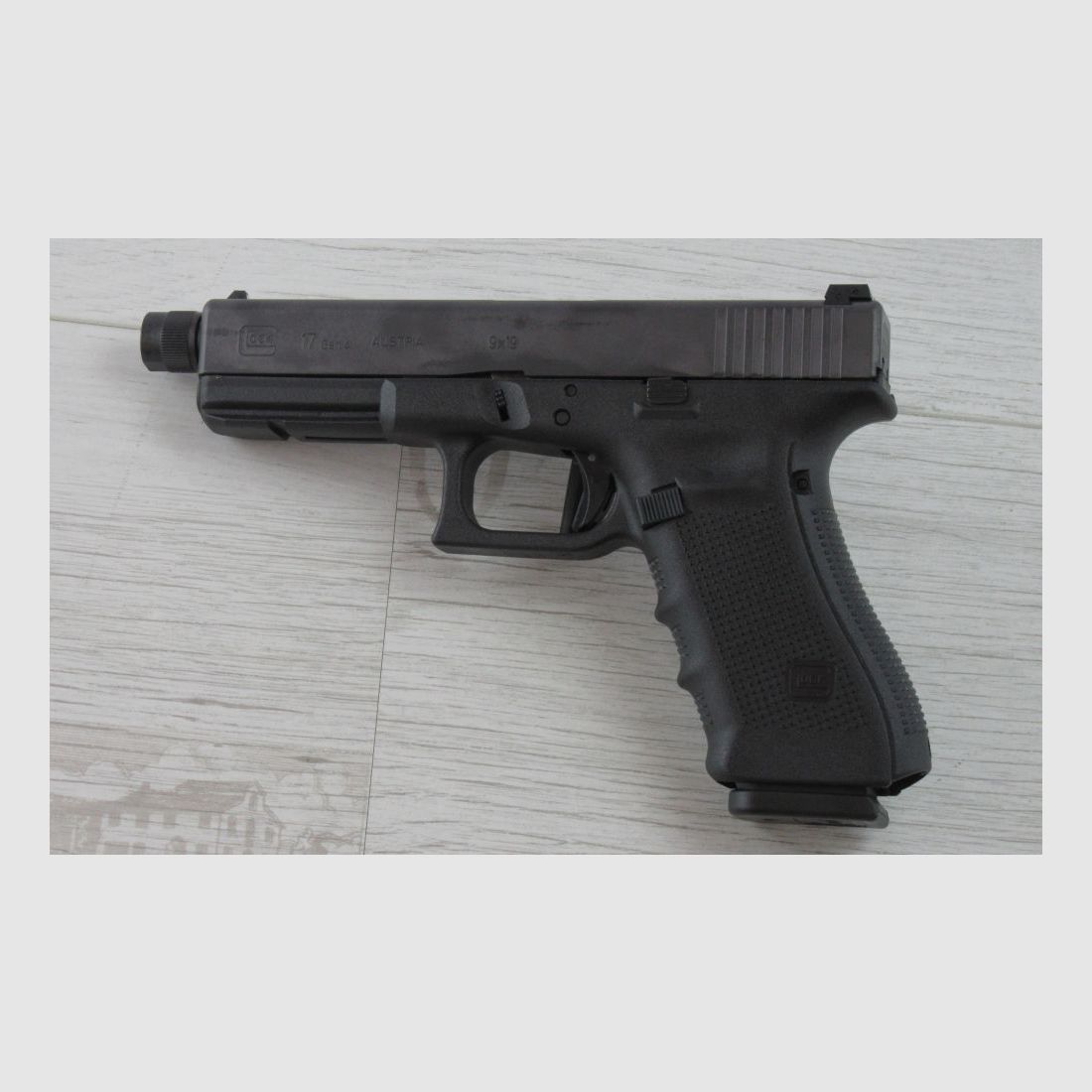 Glock Glock 17 Gen4 mit Gewindelauf, Bild 2 von 7