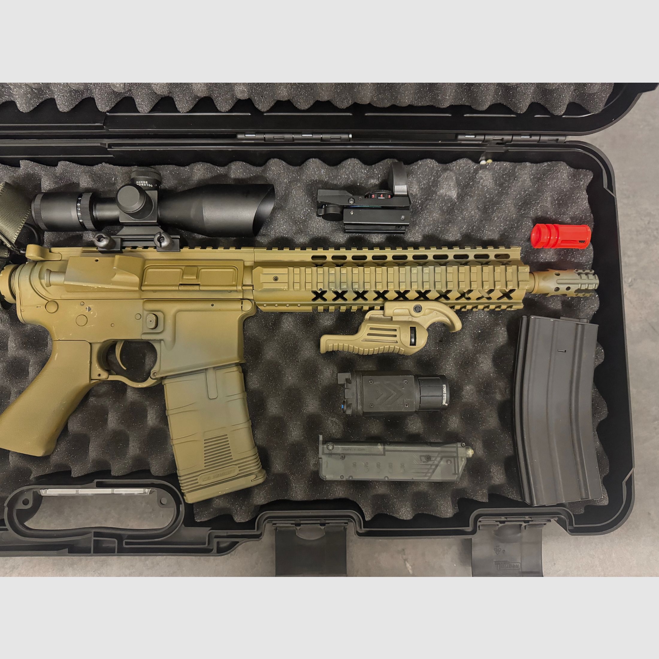 S-AEG M4 Airsoft - Set