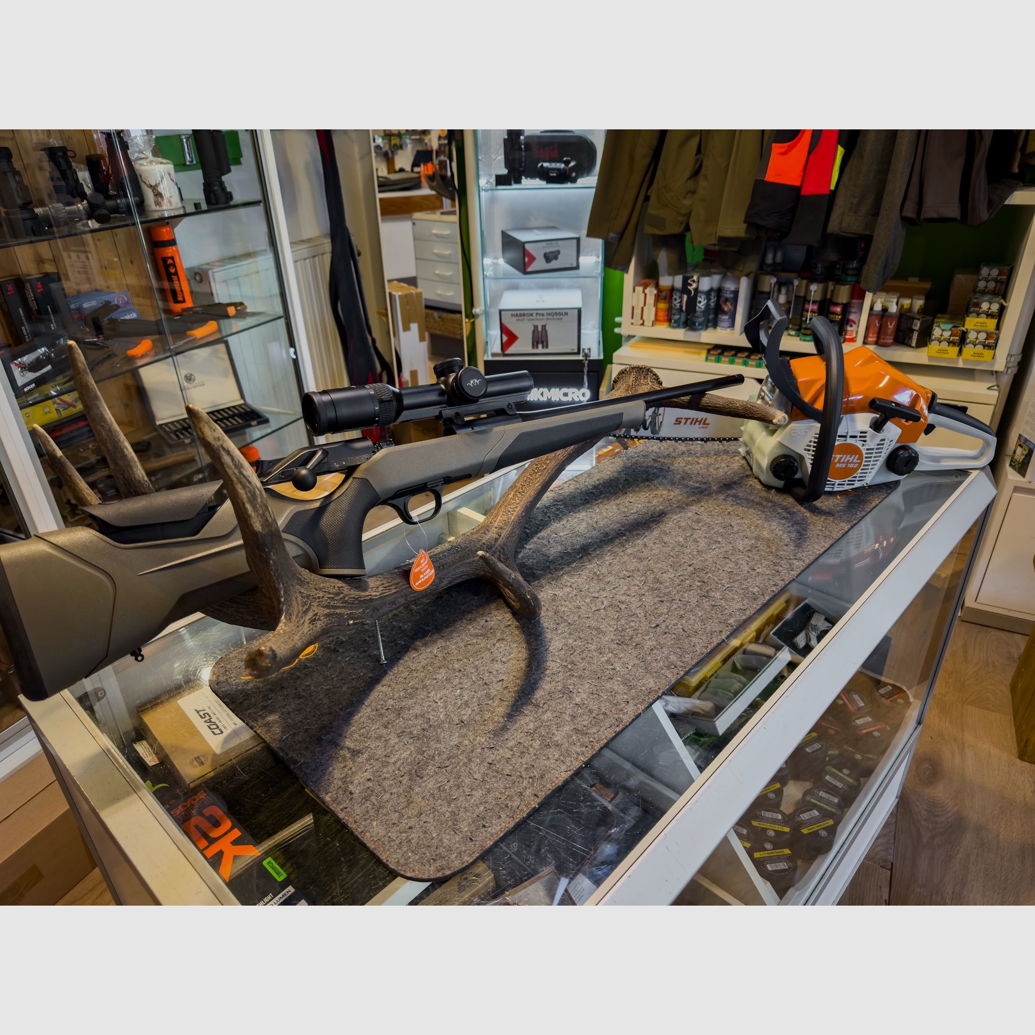 Blaser R8 2.0 Macherpaket mit Stihl Kettensäge