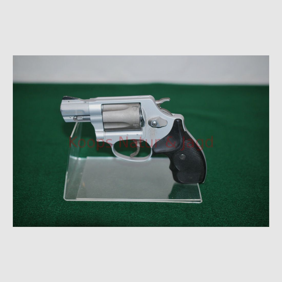 Smith & Wesson 337 AirLite Ti
