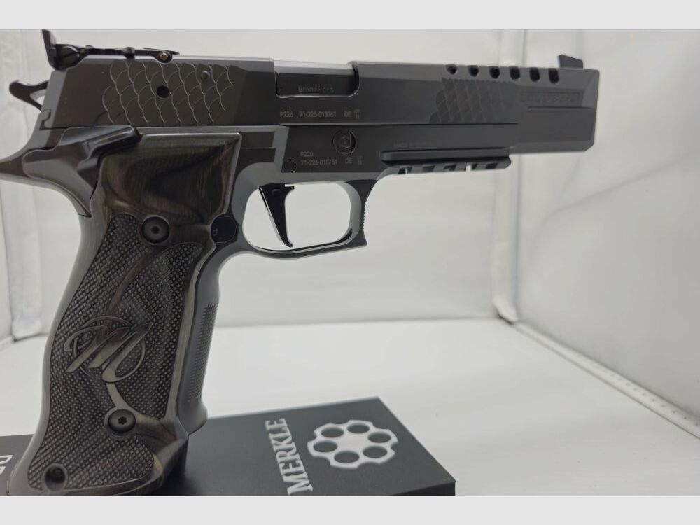 SIG Sauer P226 9mmLuger