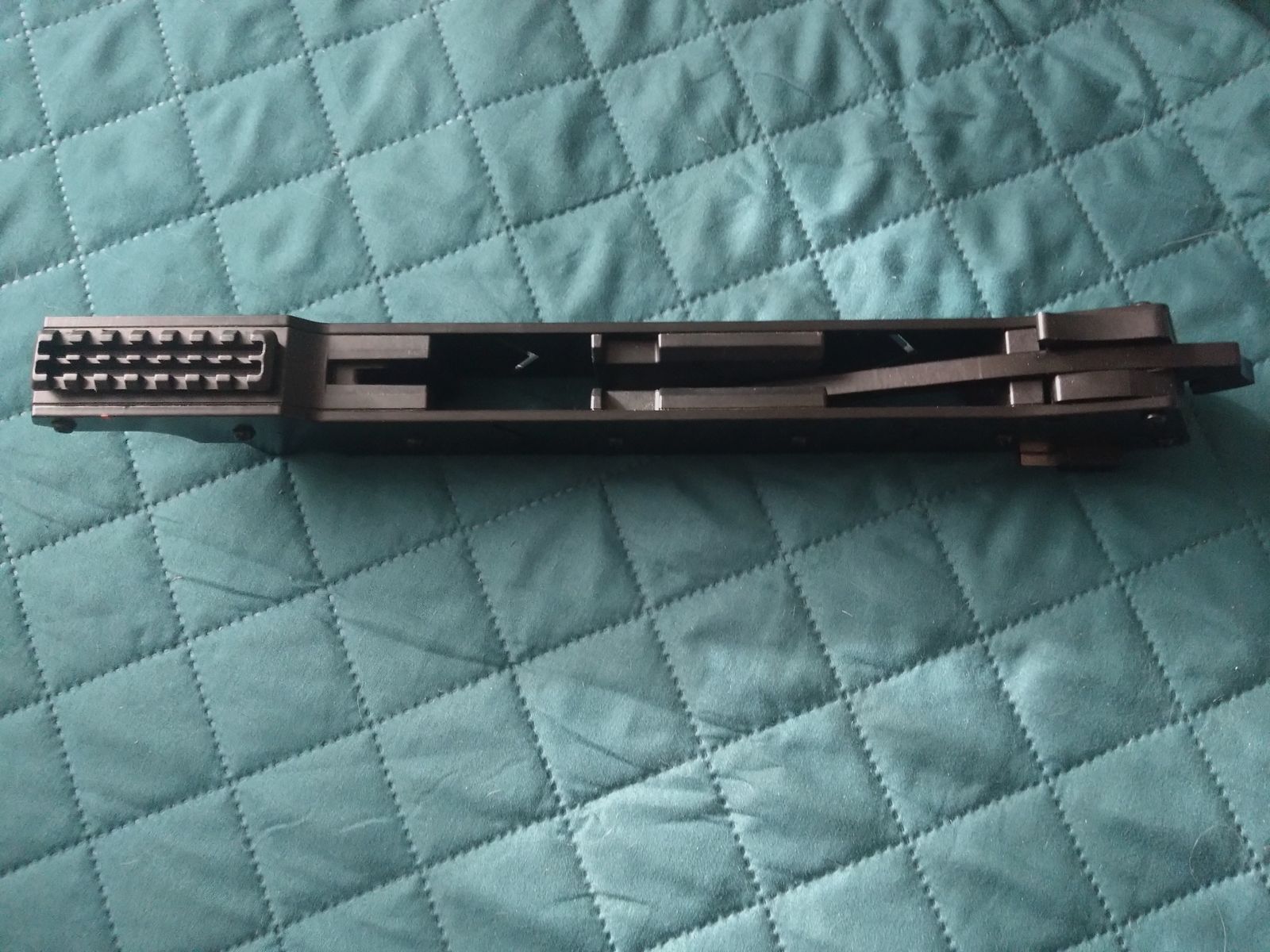 Magasin 7 coups pour arbalète Adder en état neuf.