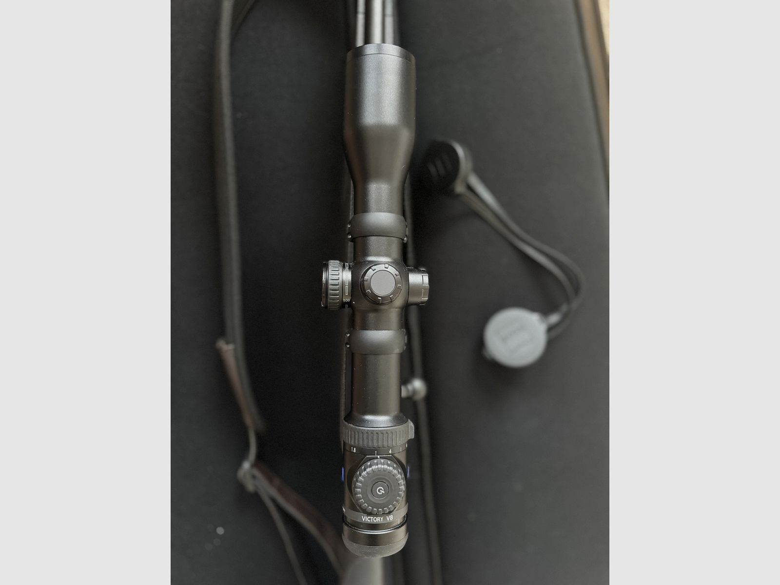 Blaser R8 Professional Success .308 Win mit Zeiss Victory V8 & Zubehör