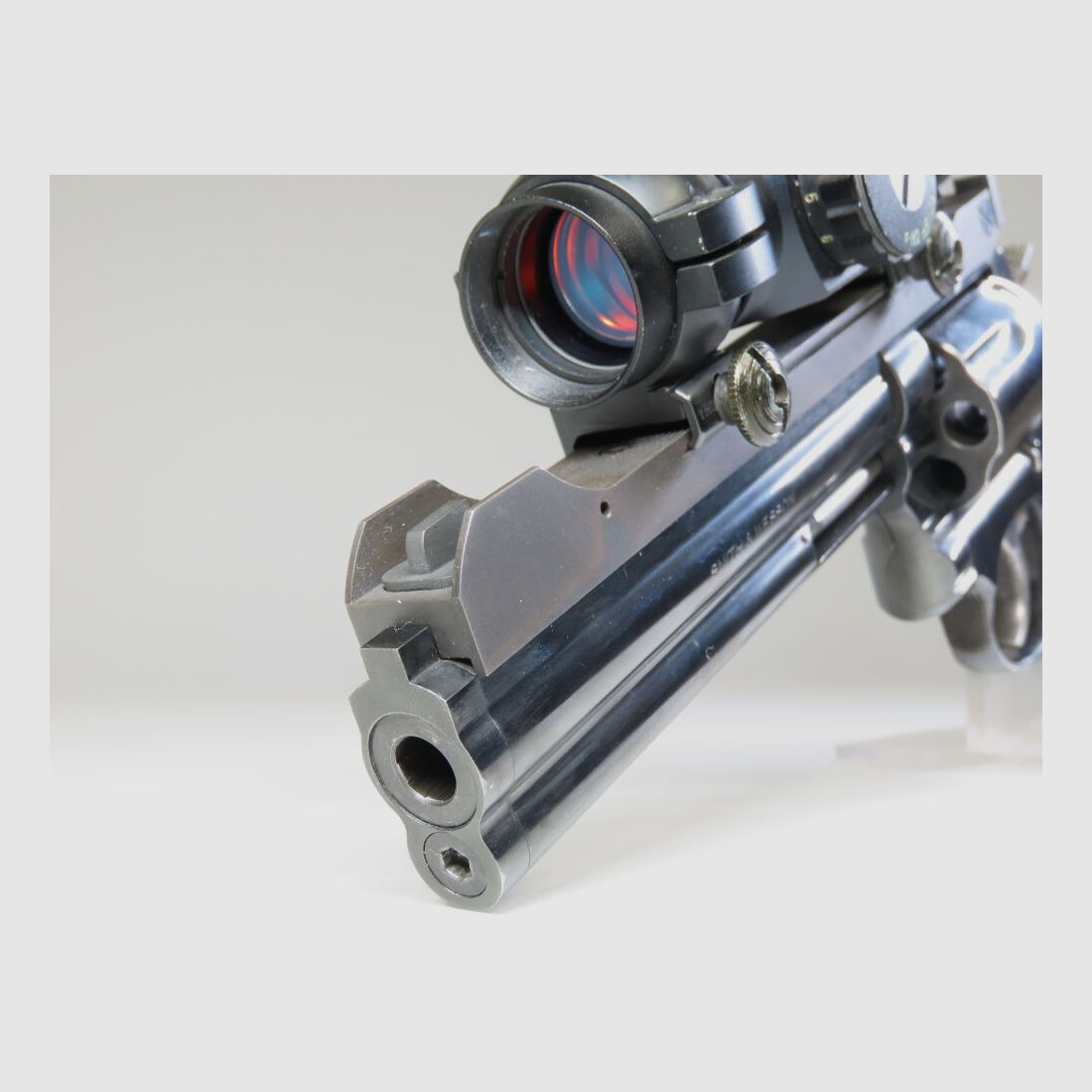 Smith & Wesson 586 - 2