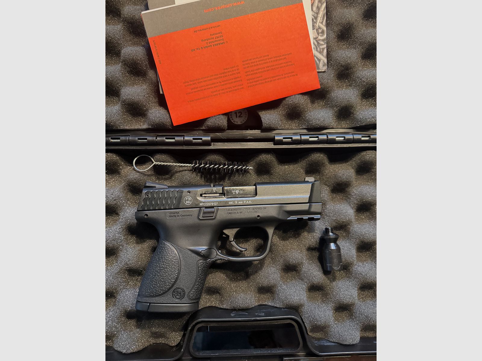 Smith&Wesson MP9c BLK 9mm P.A.K. 12R/15R