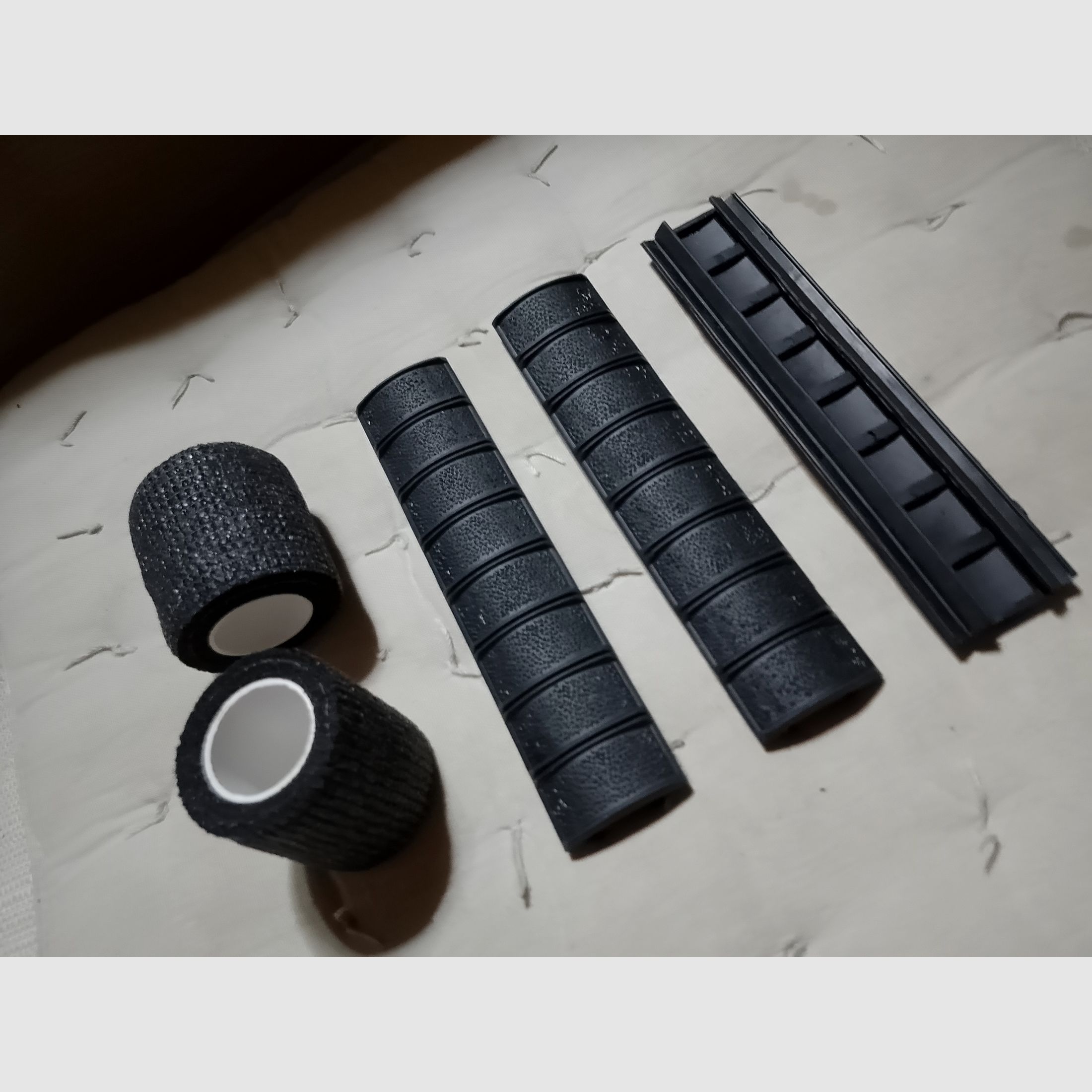 Grip tape grip + 3 rail cover like new Airsoft Softair rifle Paintball universal