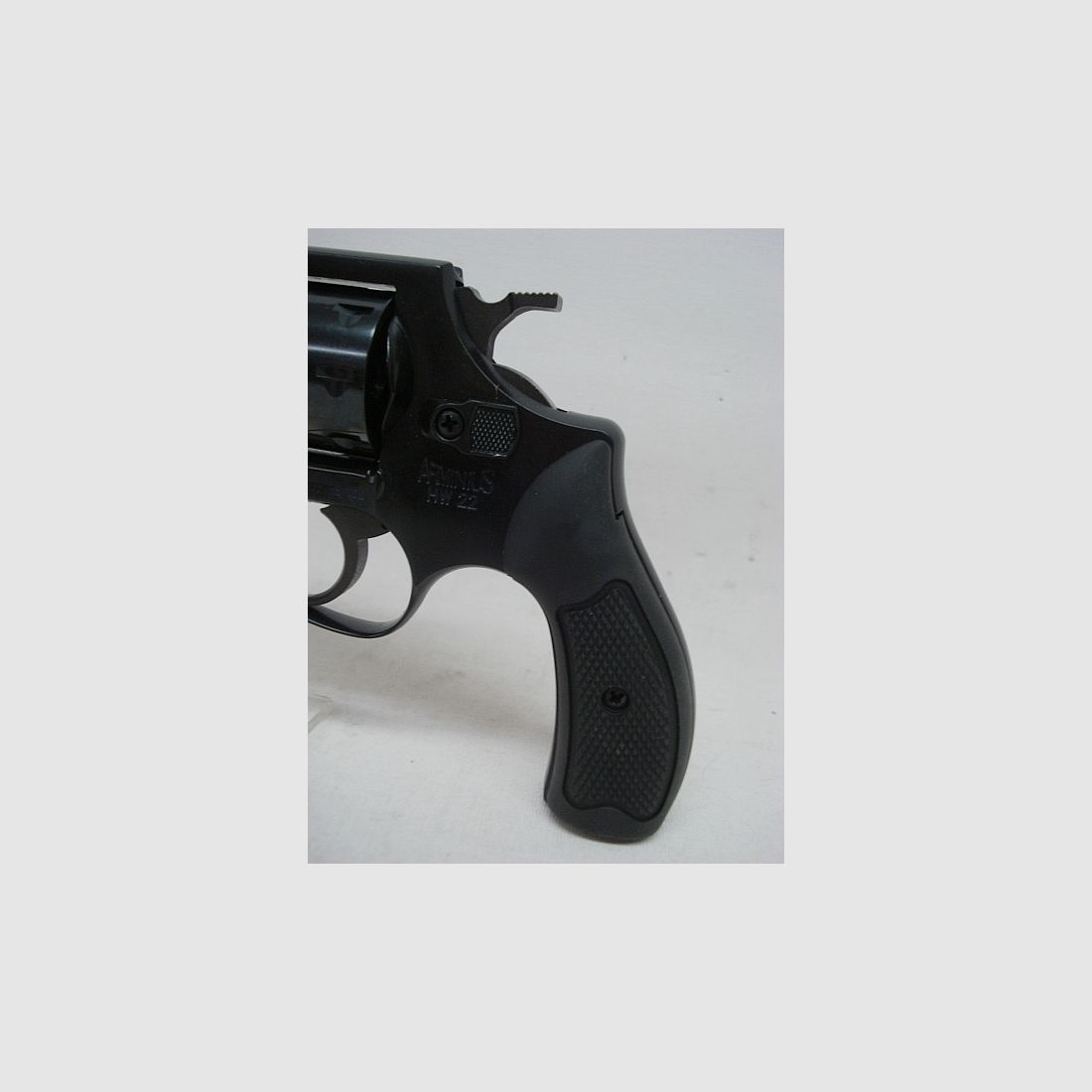 HW 22 - .22lr, LL: 2'', 8 Schuss