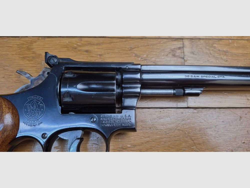 Magnifico revolver Smith&Wesson K38 "Masterpiece" o Smith 14-4 dopo il 1957 – Cal. .38 SP – Arma del 1977 – Il modello "Target" in .38 del Military and Police del 1905! – 80 anni di successo meritato – Secondo set di impugnature Pachmayr – Scatola originale con numero – Condizioni quasi nuove! – TBE/TBE+, immagine 5 di 22