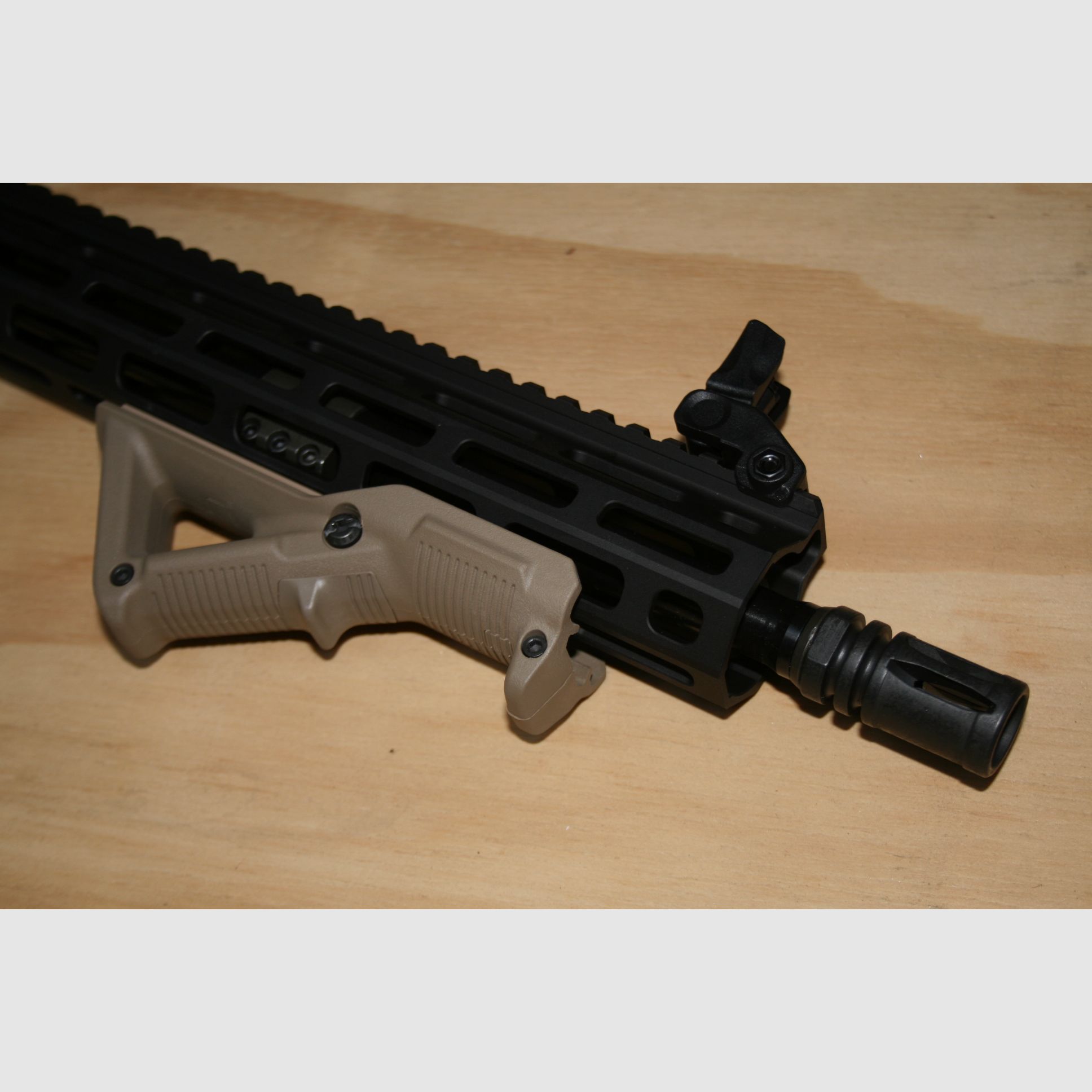 Smith & Wesson MP15 Sport III Mag-Tac Sable 16" cal.223 Rem, immagine 3 di 6