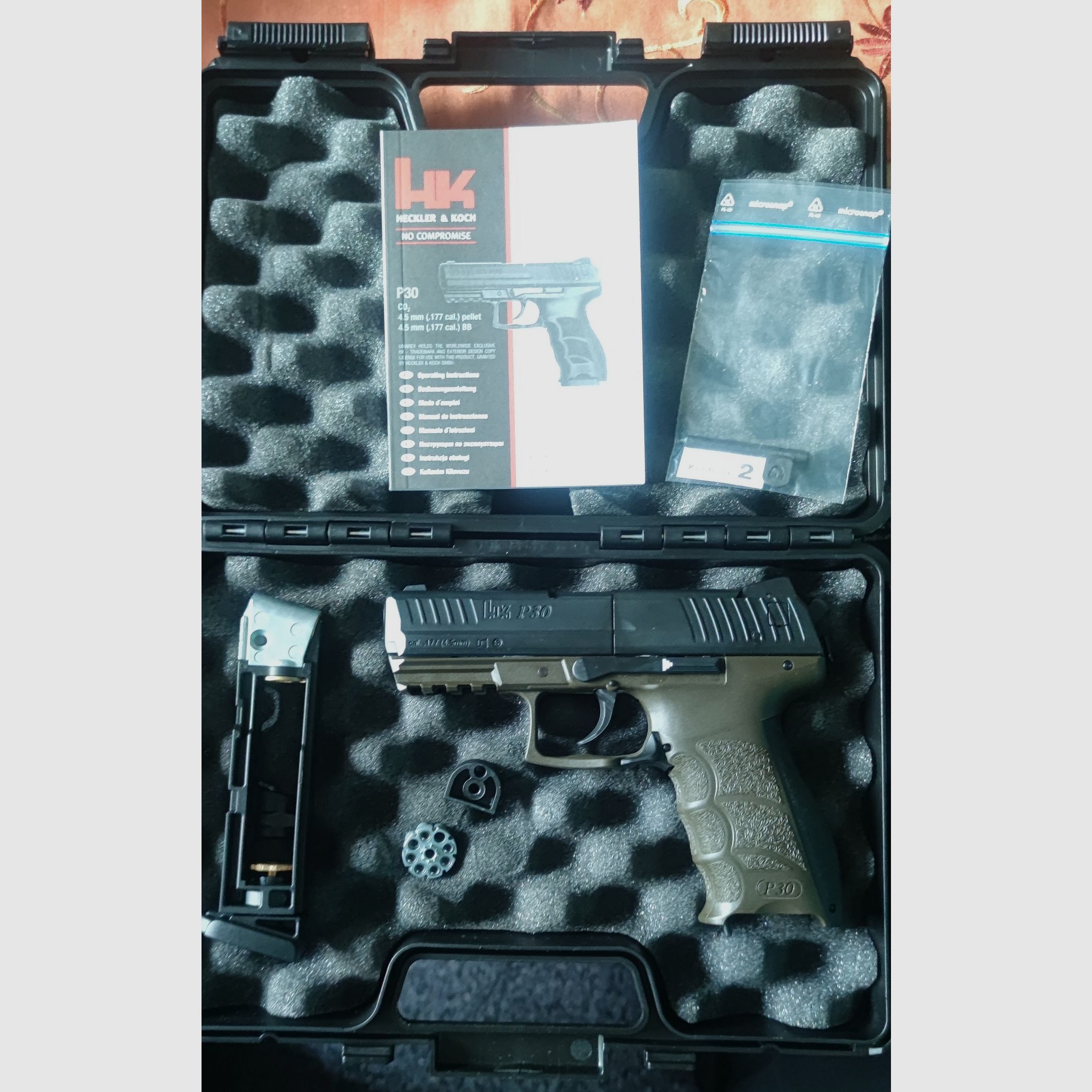 Umarex Heckler und Koch P30 OD Green CO2 in 4,5 Diabolo o 4,5 Steel BB mm